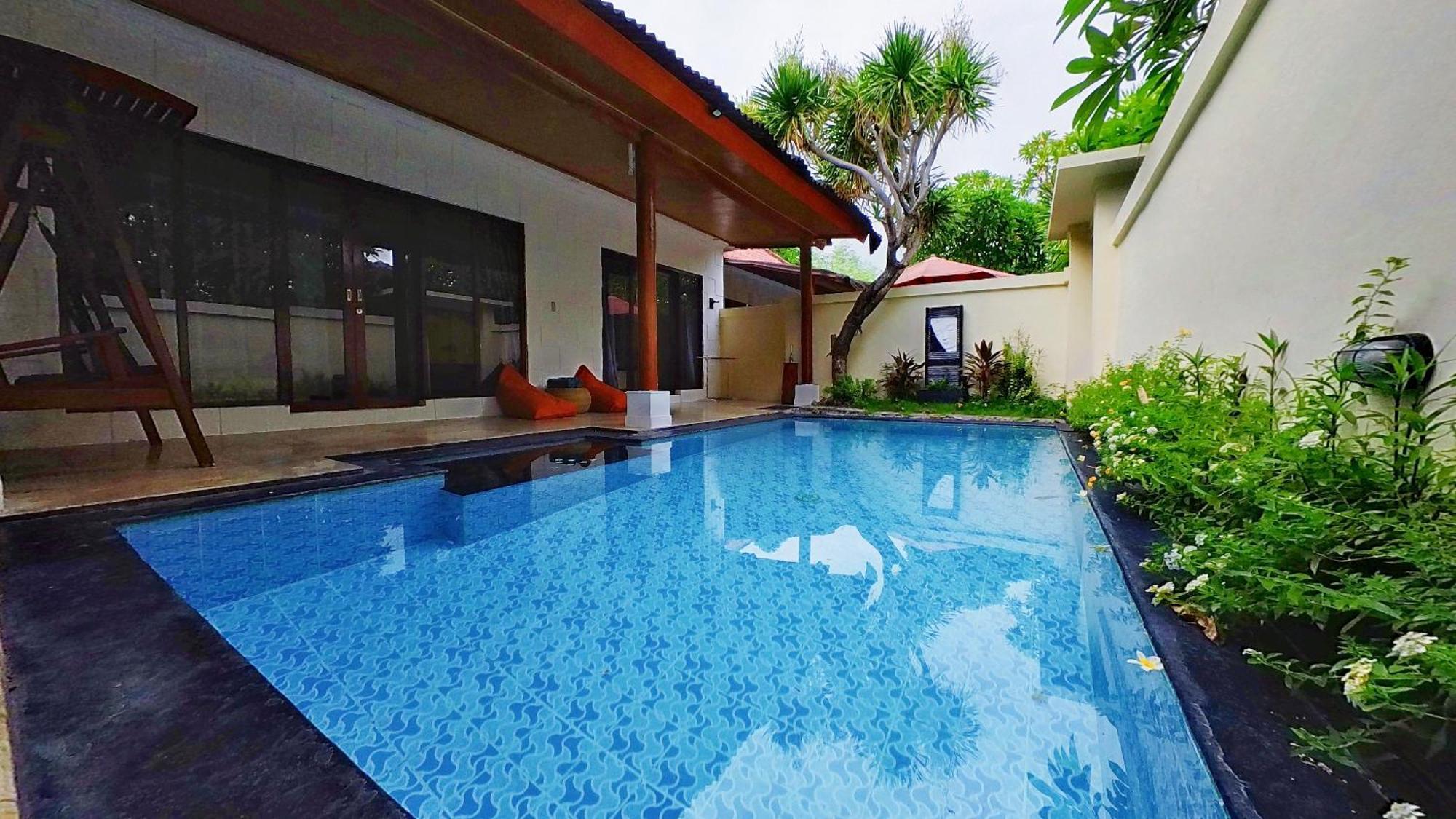 Private Pool Villas Kuta  Exterior photo